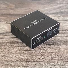 HDMI to HDMI 4K x 2K Audio Extractor HDMI Splitter Audio Converter with 1/8" Stereo Audio Splitter Adapter