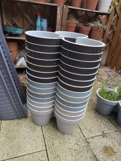(e11-13 in Amazon) Pot, Stackable, 3 colors