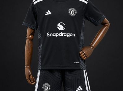manchester united kids kit