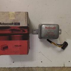Datsun 12 Volt Regulator.