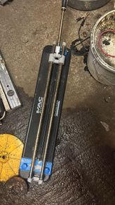 tile cutter