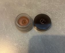 Charlotte Tilbury - cream eyeshadow pillow talk