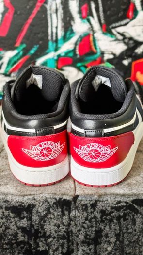 Nike Air Jordan 1