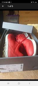 Ladies shoes