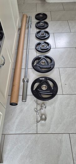 brand new olympic tri grip weight lifting set A