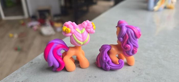 2 x Ponyville 2inch Figures MLP G3.5 My Little Pony 2008