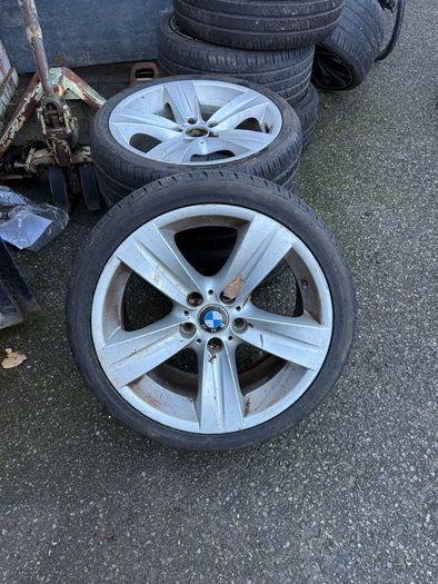 3 bmw alloys 18"