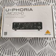Behringer UMC202HD USB Audio Interface - Excellent Condition