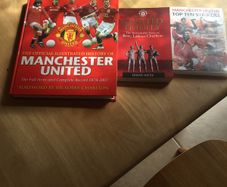 Manchester United set of 3 items.