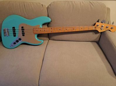 Jazz Bass Squier by Fender