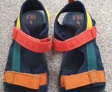 boy's sandals. UK10. 5