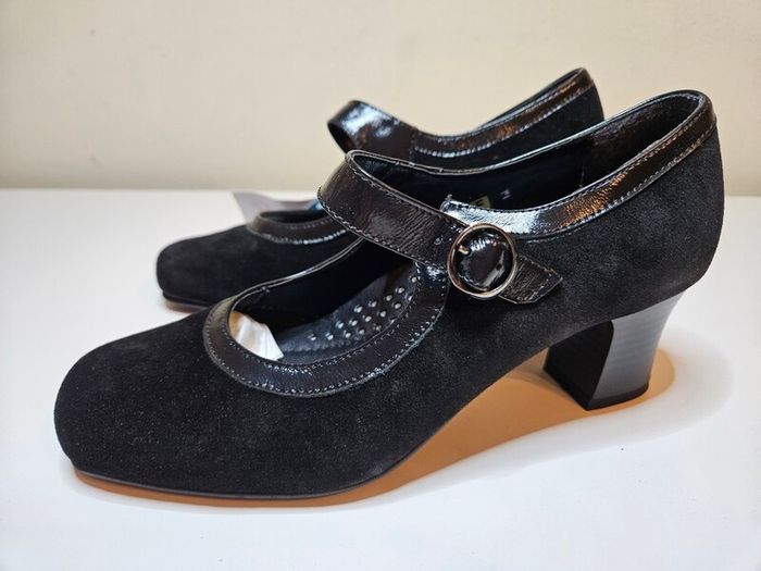 kelly black suede dress pumps Da Bella leather RRP100 euro NEW & Boxed Size 3 UK  & 4 UK fitting EE