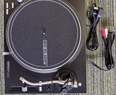 Reloop RP-7000Mk2 Turntable