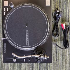 Reloop RP-7000Mk2 Turntable