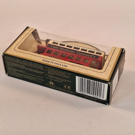 LLedo Diecast Model of Days Gone 49019 1931 AEC Renown Double Deck Bus MADAME TUSSAUDS