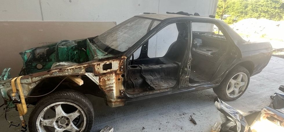 Skyline R32 4 door
