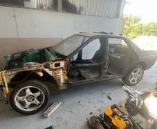 Skyline R32 4 door