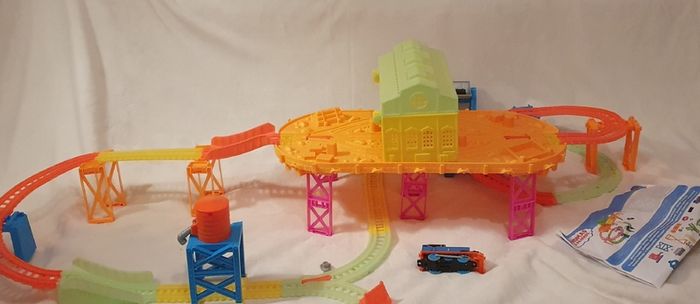 Thomas and Friends - Hyper Glow Station