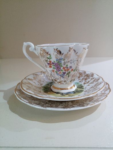 Bone China Tea Trio / Set, 22k Gold Rim