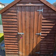 Wooden shed, 8x6