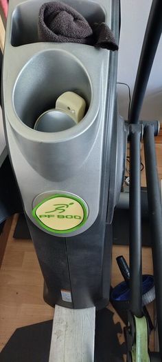 Eleptical exercise machine