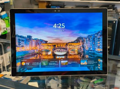 Microsoft Surface Pro 4 1724 Intel i5-6300U 4GB RAM 128GB SSD Windows 11 Pro 12.3"