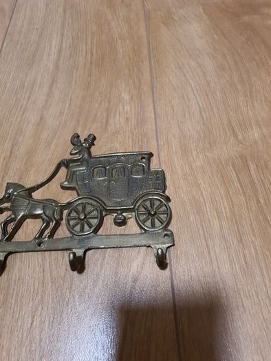 collectable highland arts brass key hanger