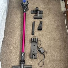 Dyson v6 Absolute