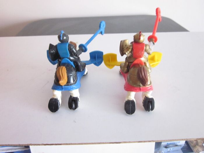 Fisher Price Great Adventures Castle Playset Horses Jousting (2)