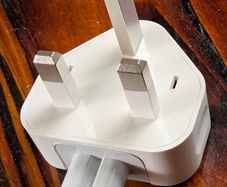UK plug for apple charger