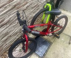 2 kids bikes need work