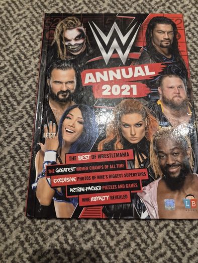 WWE Official Annual 2021-Little Brother Books Limited