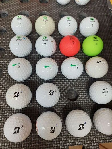 Titleist callaway taylormade Srixon nike golf balls