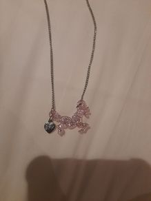 Girl's necklace