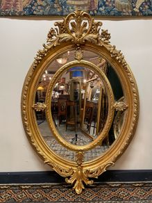 FLASH SALE ! Was 550 now 475 ! Large Ornate Gilt Wood Oval Mirror. A Statement Piece.