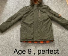 Boys winter coat, age 9, perfect condition