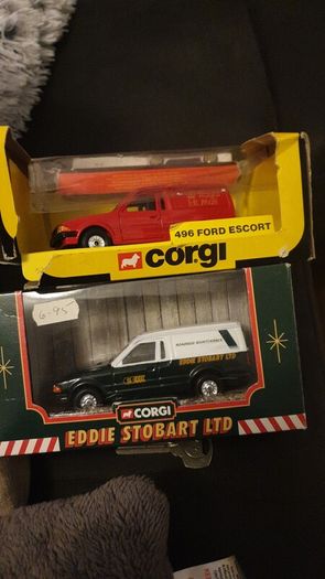 2 vintage Corgi Ford Escort Vans Die.cast  Models
