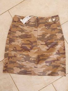 Bnwt size 8 river island was 30euro