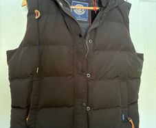 New Superdry Gilet size xl