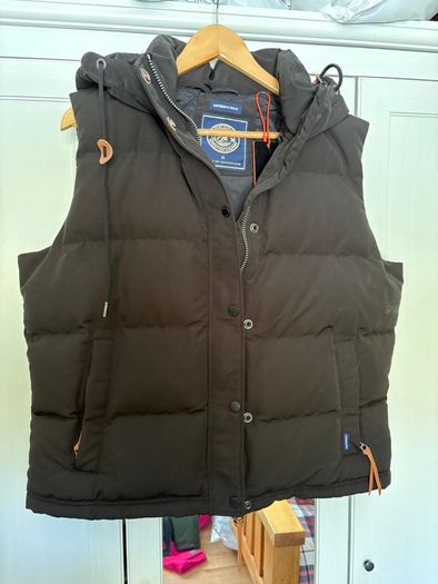 New Superdry Gilet size xl