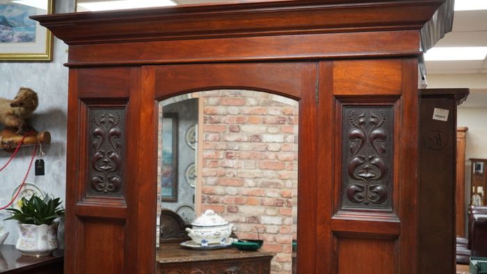 Victorian Mahogany Mirrored Wardrobe