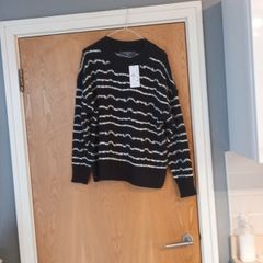Primark  Jumper.  S.M -12-14.   B.N.W.T