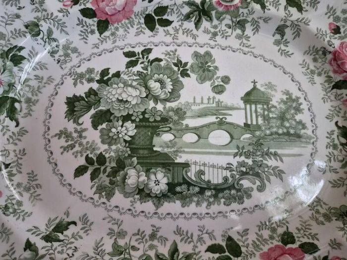 Graduating pair of antique Masons platters