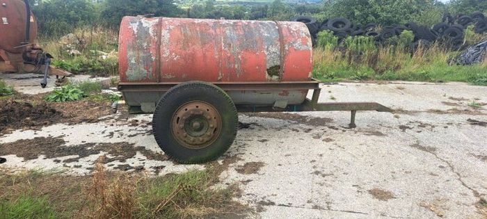 600 gallon water tank