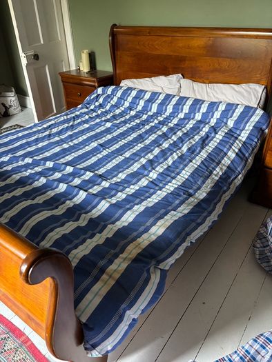 double sleigh bed and matching bedroom suite