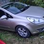 2 doors Opel corsa 2007 Vauxhall breaking / Parts Image 2