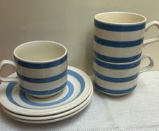 Vintage Carrigaline Pottery cups/saucers/