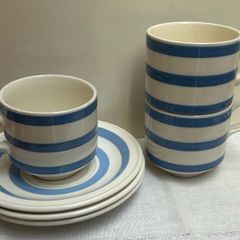 Vintage Carrigaline Pottery cups/saucers/
