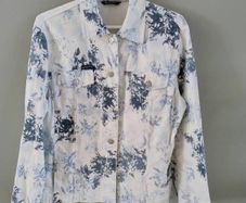 Denim floral design jacket UK size 14 in good condition see last three photos for exact measurements FREE STANDARD POSTAGE INCLUDED