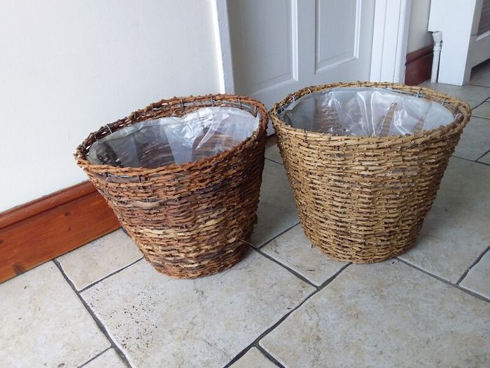 Weaved Plant Pots (2) Twigs
